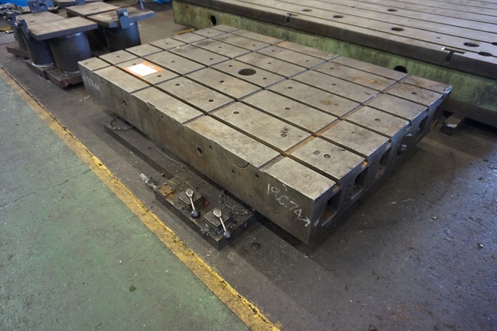 Giddings & Lewis Air Lift Table 1830 x 1220mm