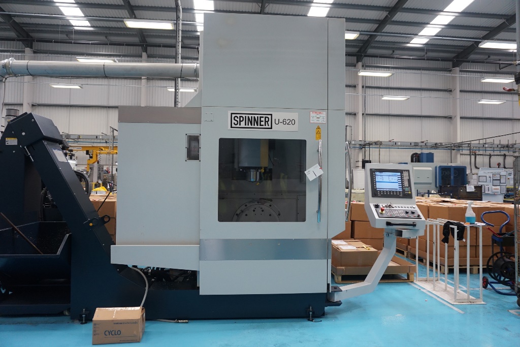 Spinner Type U5-620 5-Axis Vertical Machining Centre