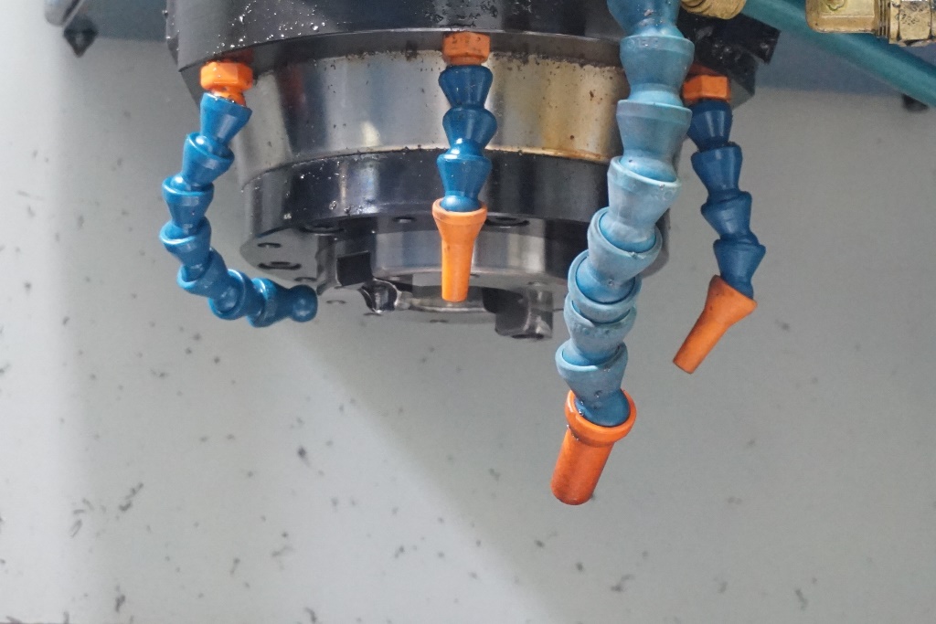 Dahlih DL-DMV800 Twin Pallet 3 Axis Vertical Machining Centre