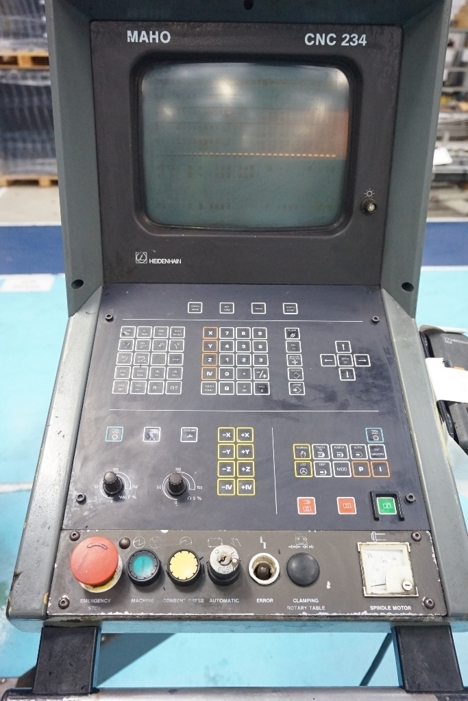Maho MH800W Machining Centre