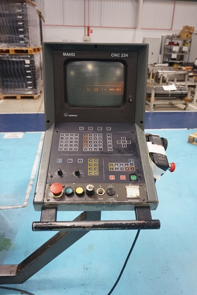 Maho MH800W Machining Centre