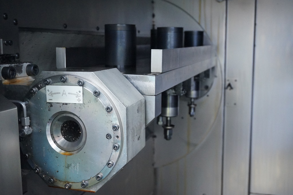 SW Emag Type BA400 Twin Spindle 4-Axis Horizontal Machining Centre