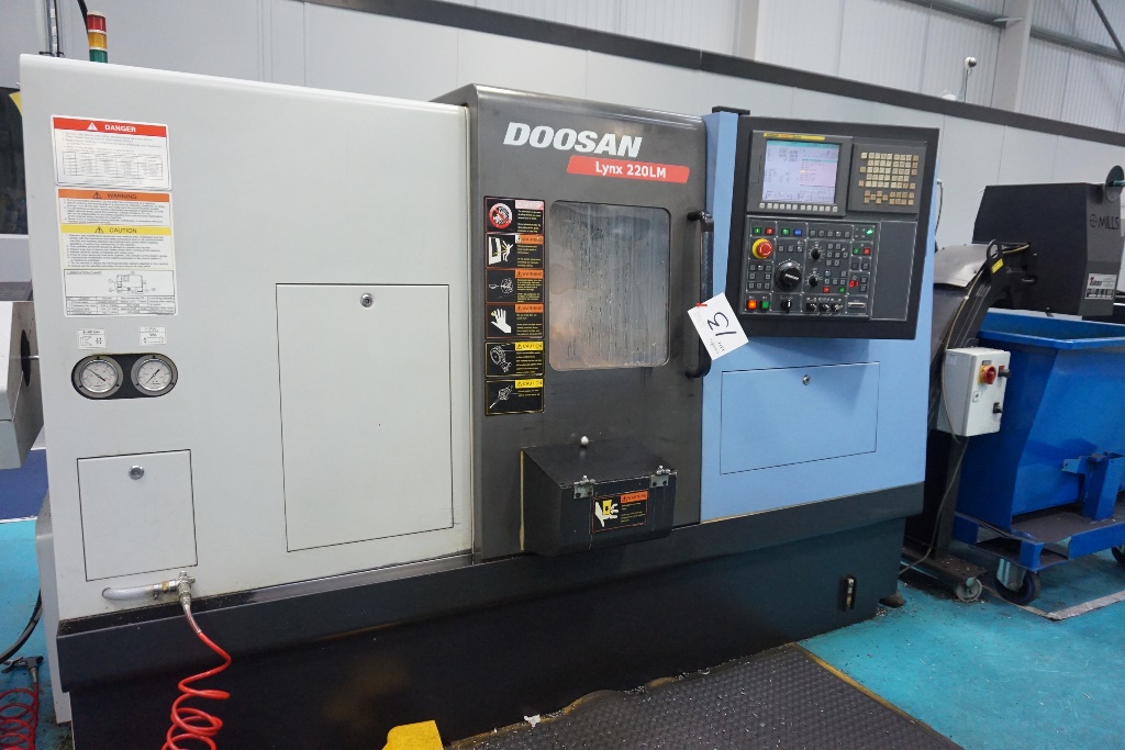 Doosan Lynx Type L220LM 2-Axis Lathe