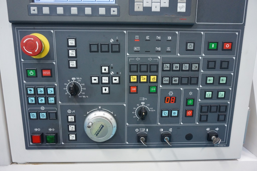 Puma 240LC 2 Axis Lathe