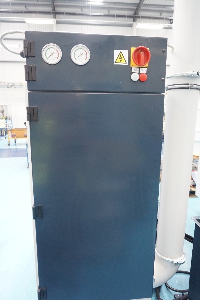 Spinner Type U3-620 3-Axis Vertical Machining Centre