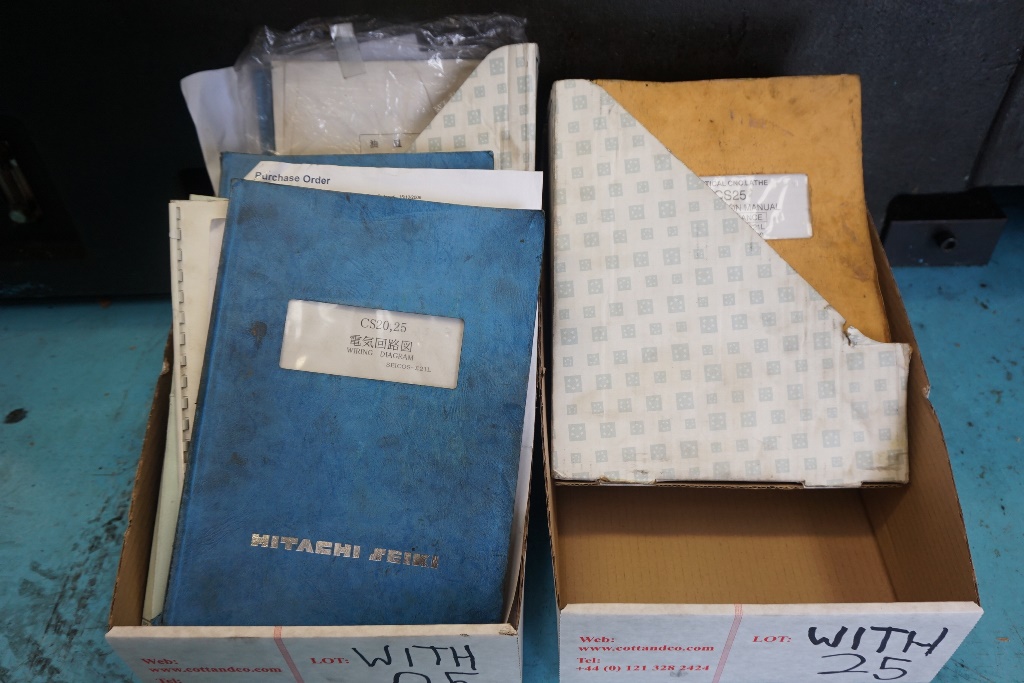 Hitachi Seiki CS25 Vertical Lathe