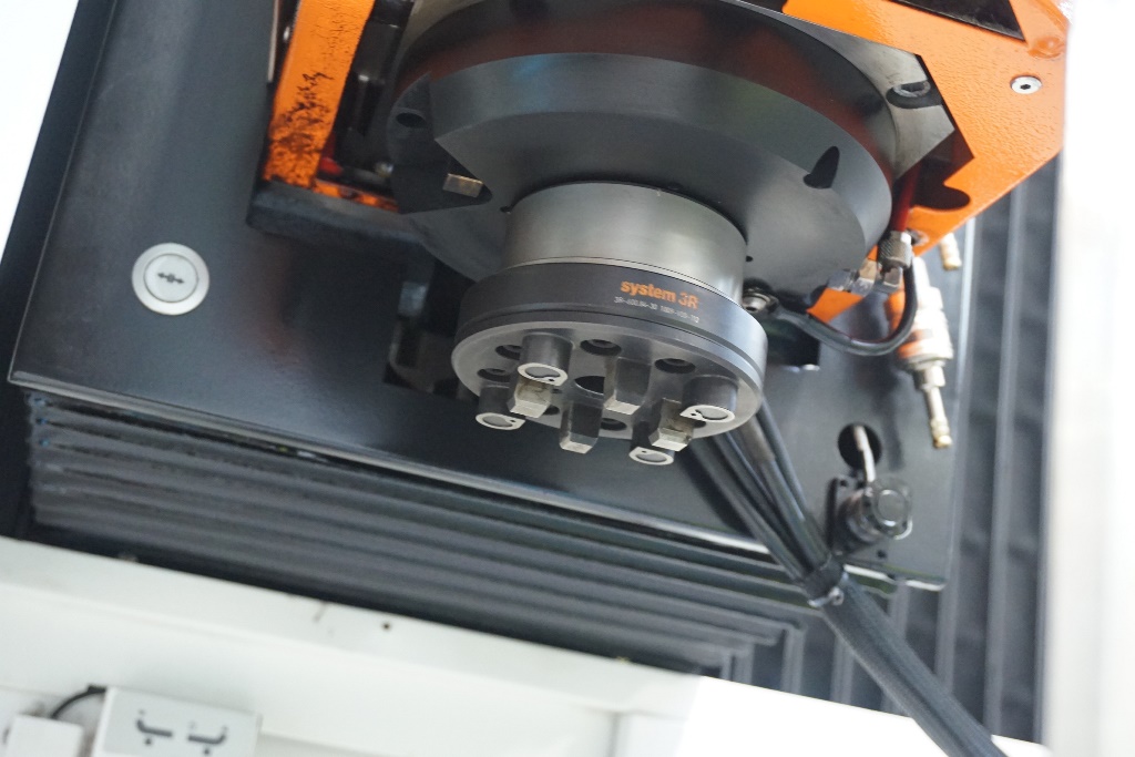 Agie Charmilles Form 200 Die Sink CNC EDM Machine