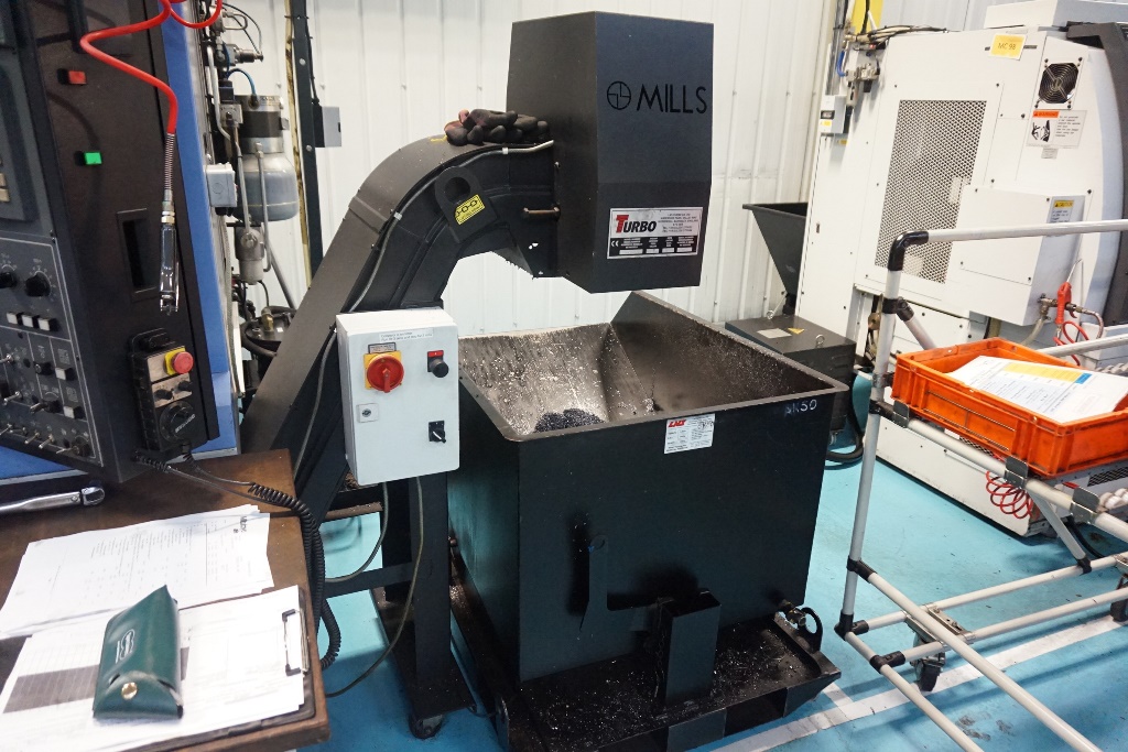 Doosan DNM 400 4th Axis Vertical Machining Centre