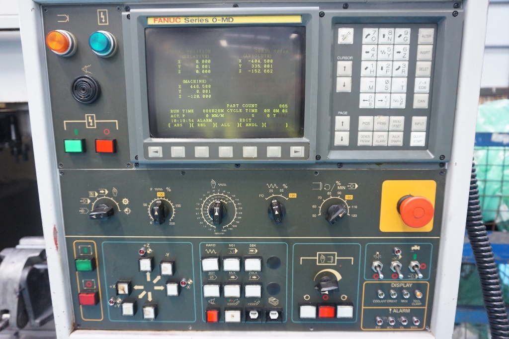 Yang SMV600 3 Axis Vertical Machining Centre