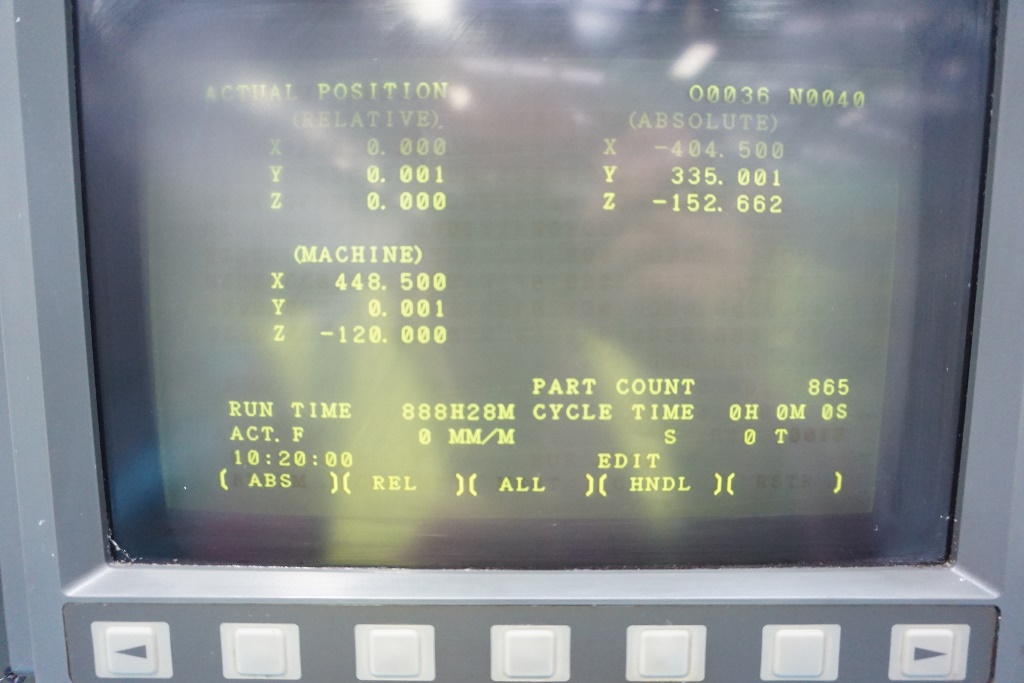 Yang SMV600 3 Axis Vertical Machining Centre