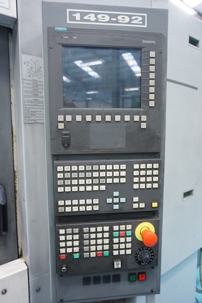 Chiron FZ15W Vertical Machining Centre