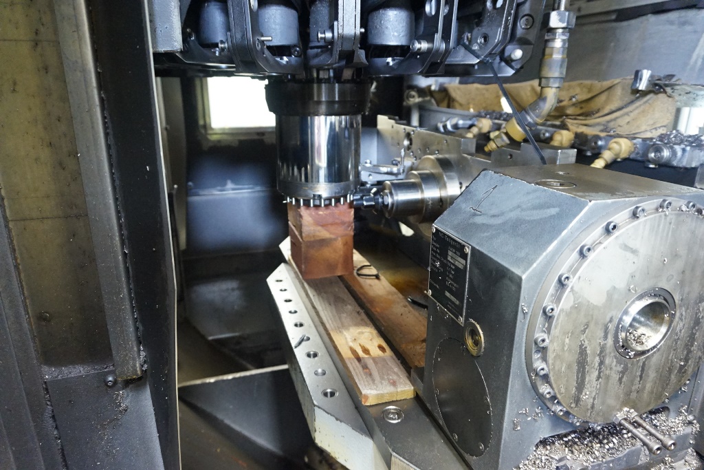 Chiron FZ15W Vertical Machining Centre