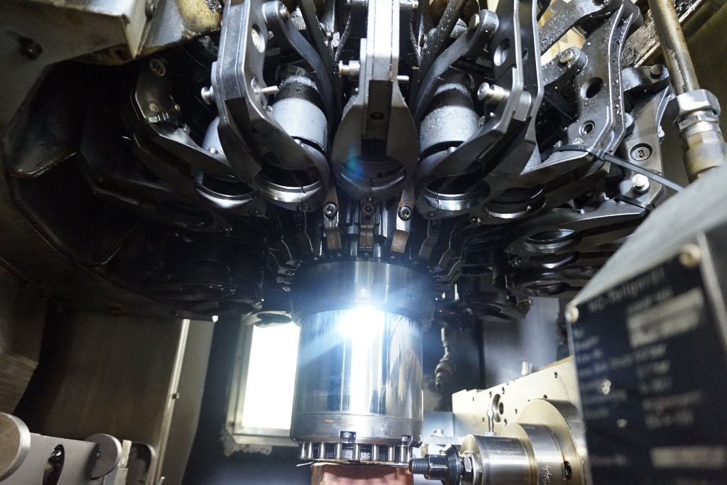 Chiron FZ15W Vertical Machining Centre