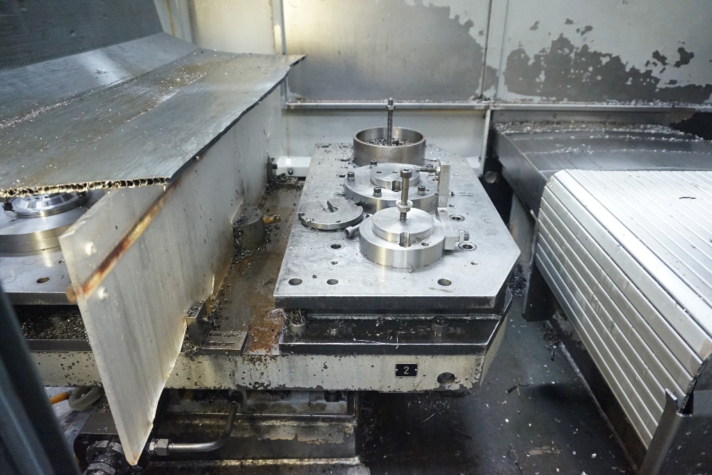 Chiron FZ12W Twin Pallet Vertical Vertical Machining Centre