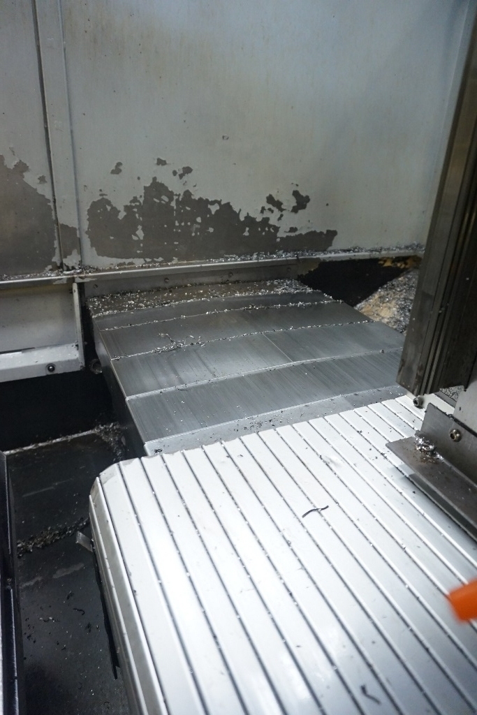 Chiron FZ12W Twin Pallet Vertical Vertical Machining Centre