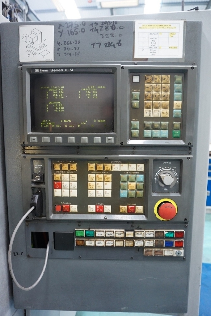 Chiron FZ12W Twin Pallet Vertical Vertical Machining Centre