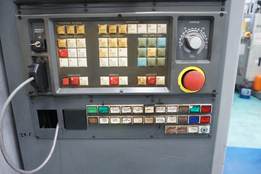 Chiron FZ12W Twin Pallet Vertical Vertical Machining Centre