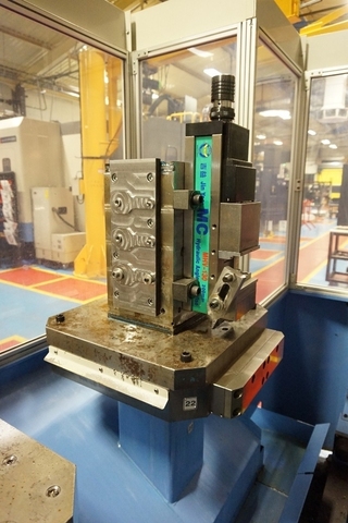 Fixture 500mm x 500mm with Machine Vice and 8" 3 Jaw Chuck