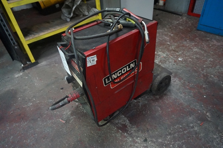Lincoln Compact 185 Electric Welder