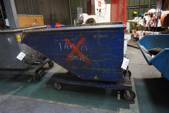 Tipping Skip - 50" x 65"