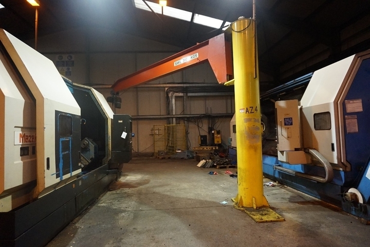 300kg SWL Jib Crane with Demag Electric Pendant Hoist