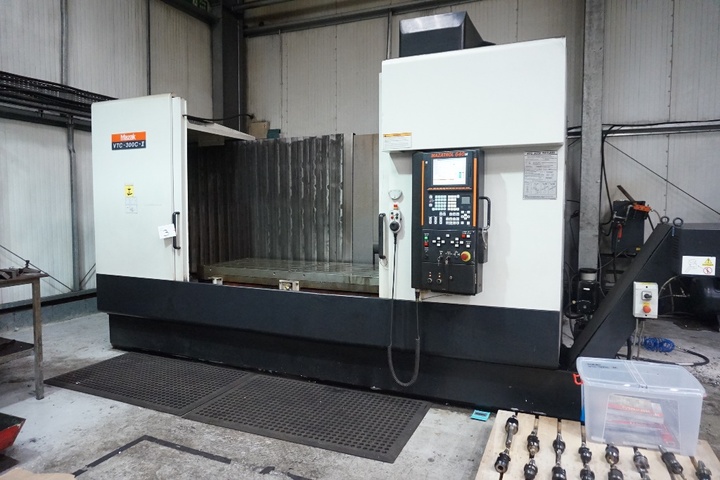 Mazak VTC-300C II Vertical Machining Centre