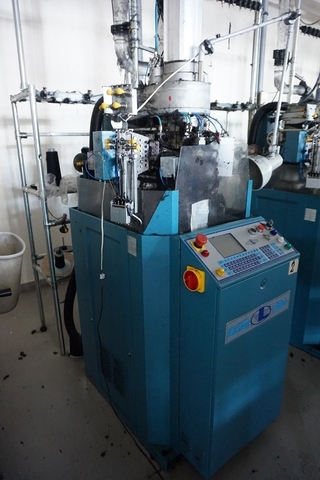 Lonati 900 Bravo 936 SER Hosiery Knitting Machine; 3 1/2" dia; 240 Needle Count; 22 Gauge