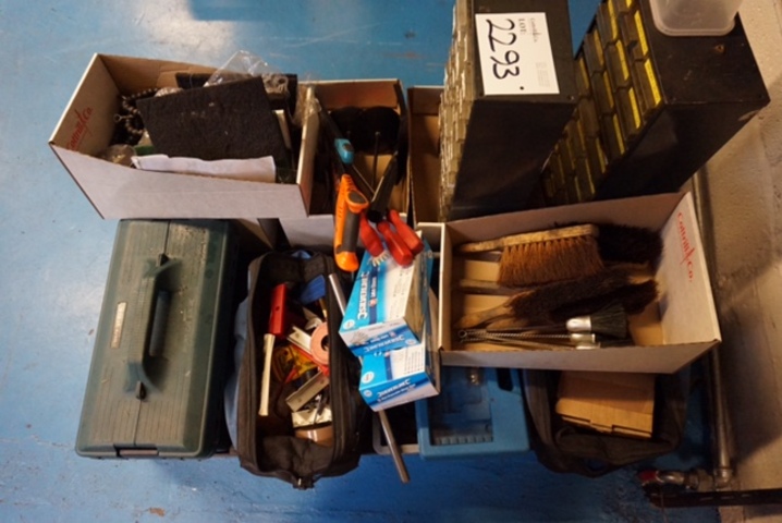 Quantity Various Electricians and Maintenance Tools