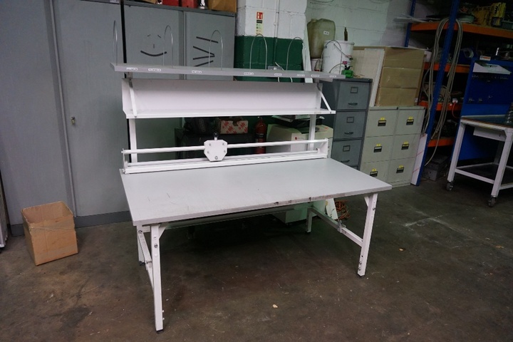 Work Bench with Trimmer