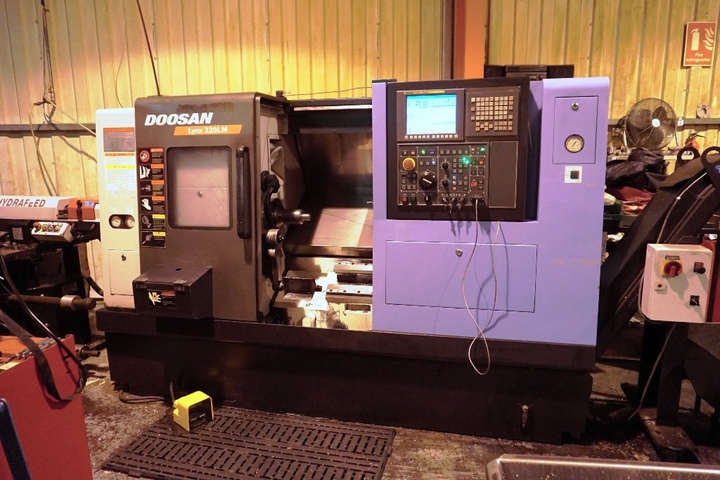 Doosan Lynx 220 LMA CNC Lathe