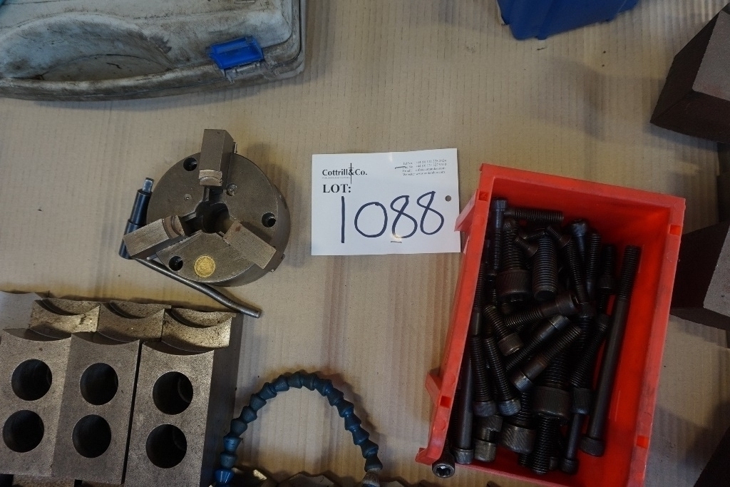 (11) Sets of Jaws