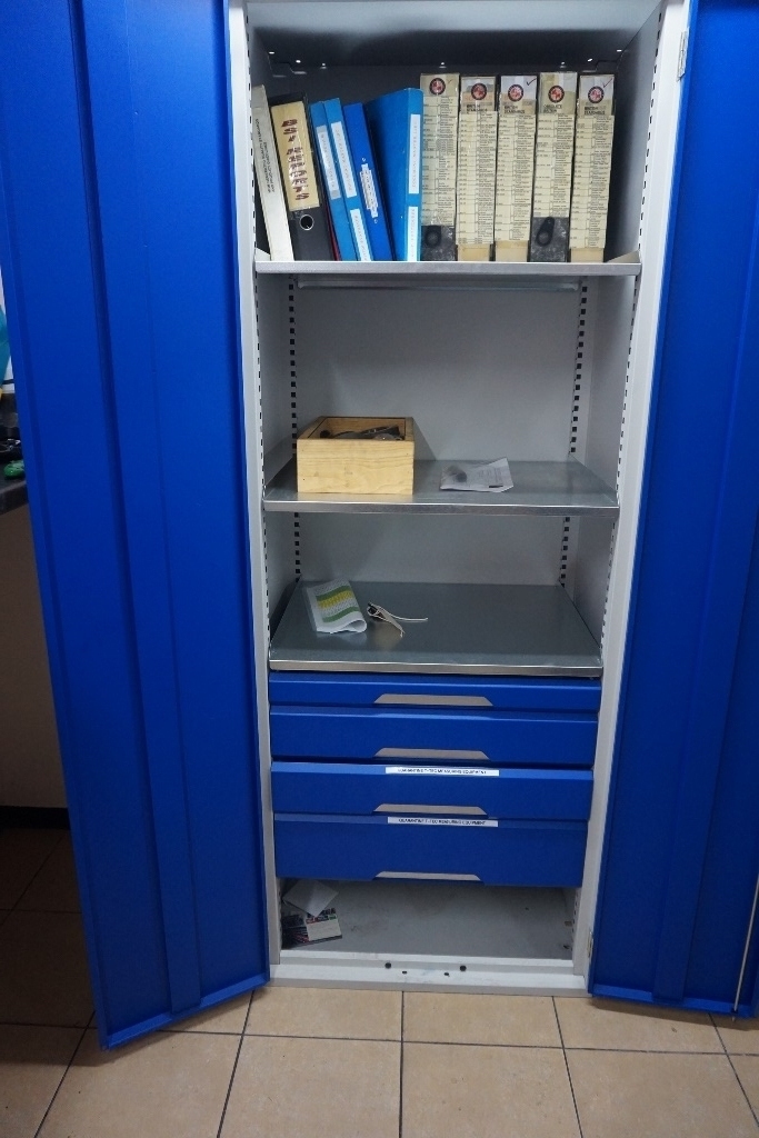 Cupboard with 4 Draws