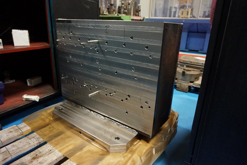 Fixture 630mm x 630mm