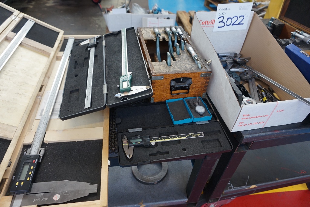 Quantity Digital verniers and various manual micrometers and bore gauges