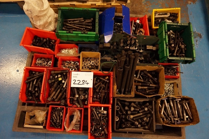 Quantity Bolts and Clamps