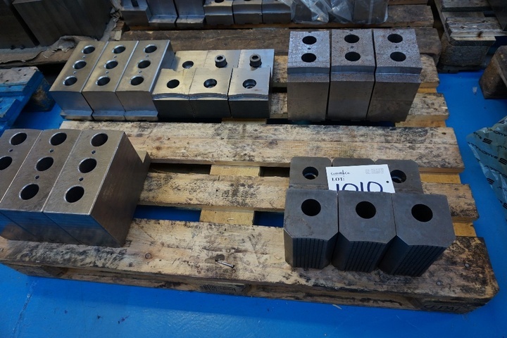 (5) x 3 Jaw Set