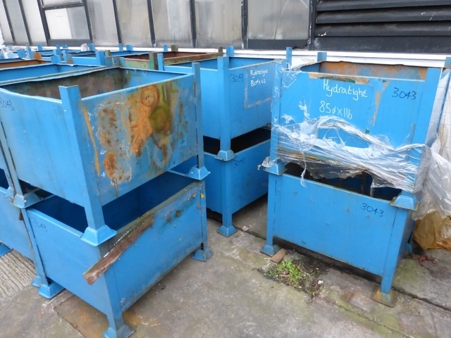 Qty (10) Stillages