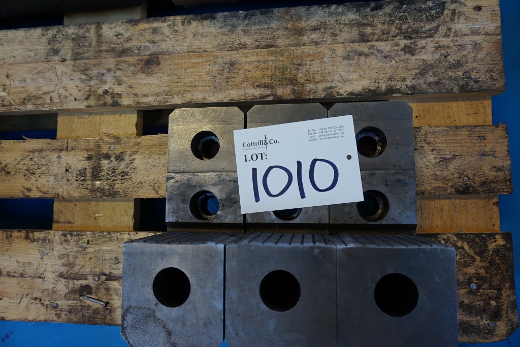 (5) x 3 Jaw Set