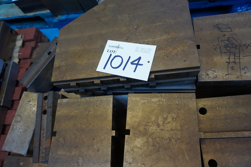(1) x 43 Jaw Set (Lathe) and riser blocks suitable for VTL's