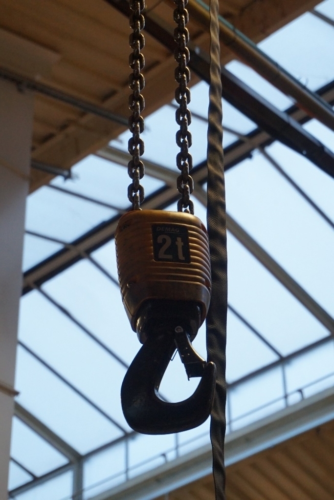 Yaplex Limited Crane with Demag 2 Ton Hoist