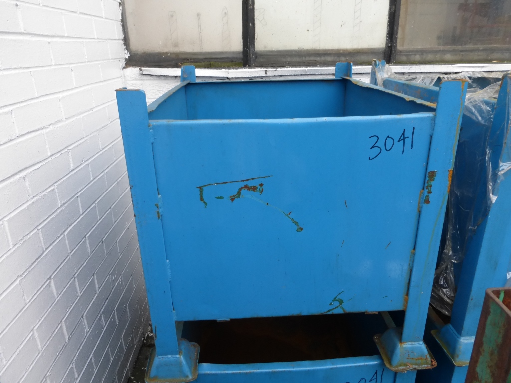 Qty (10) Stillages