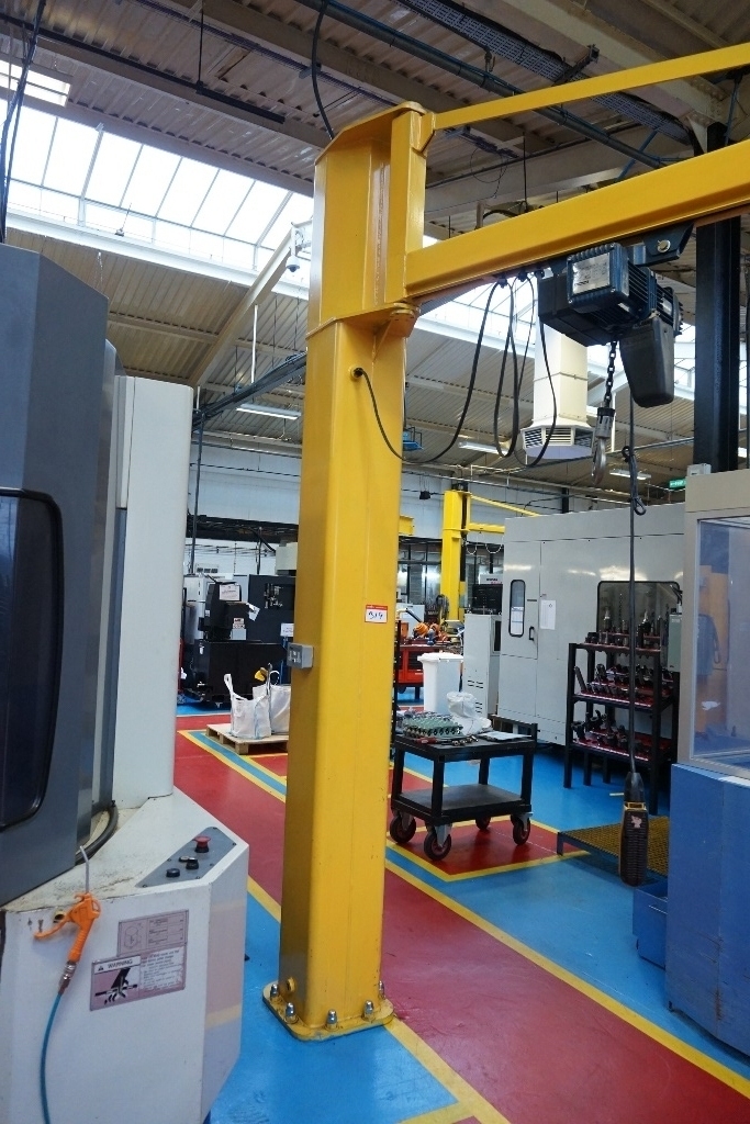 Jib Crane with Donati 1000kg Hoist