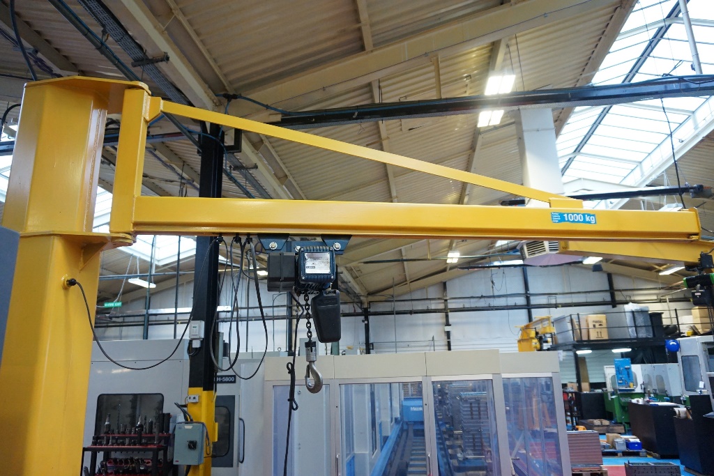 Jib Crane with Donati 1000kg Hoist