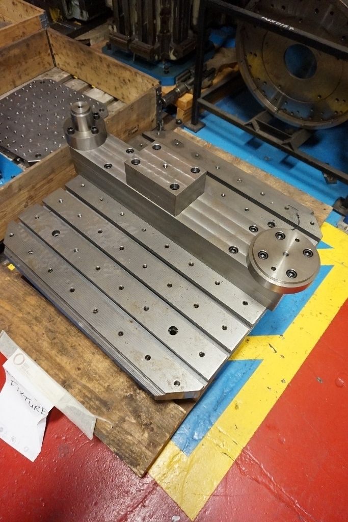 Slotted Pallet with Fixture 800mm x 800mm