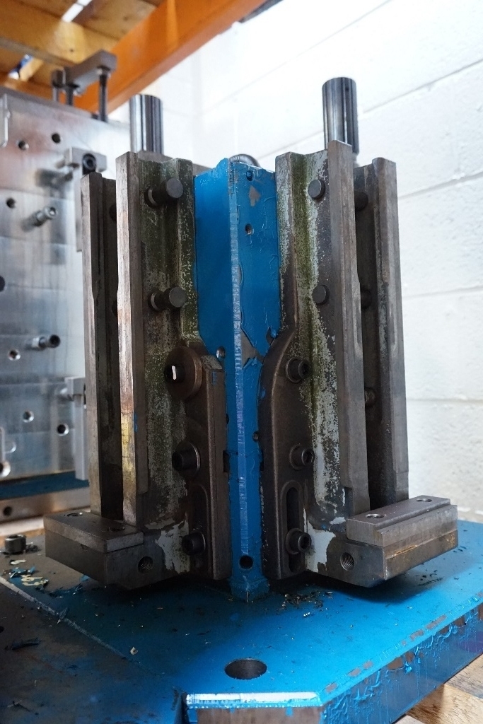 (2)  Fixtures - (1) Fixture, Pallet size 500mm x 500mm x 700mm high