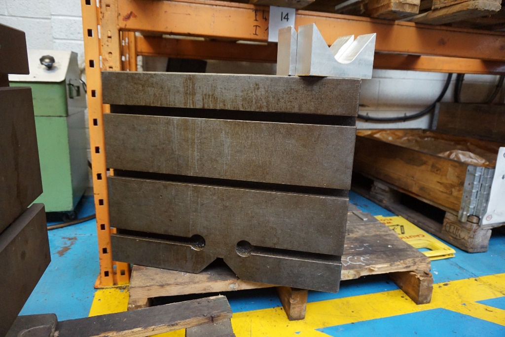 Slotted Box Table