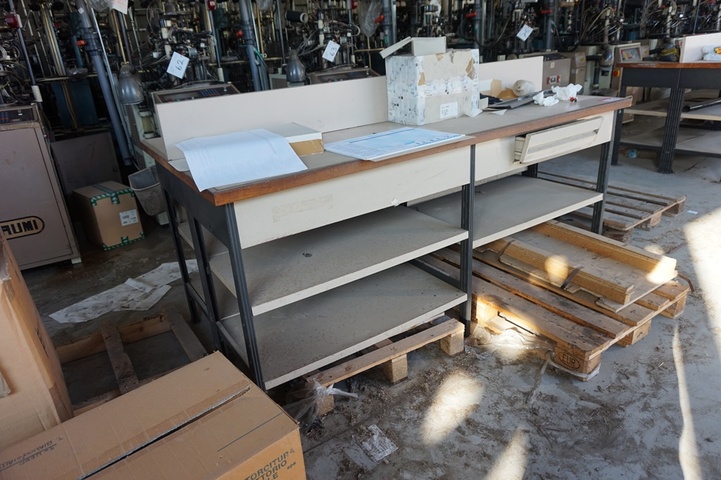 (10) x  Steel Frame Workbenches