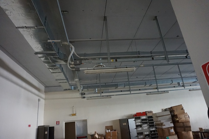 (4) x 20m lengths (approx) of Busbar