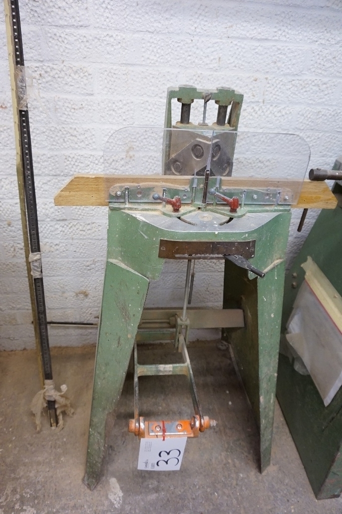 Orteguil Mitre Cutter