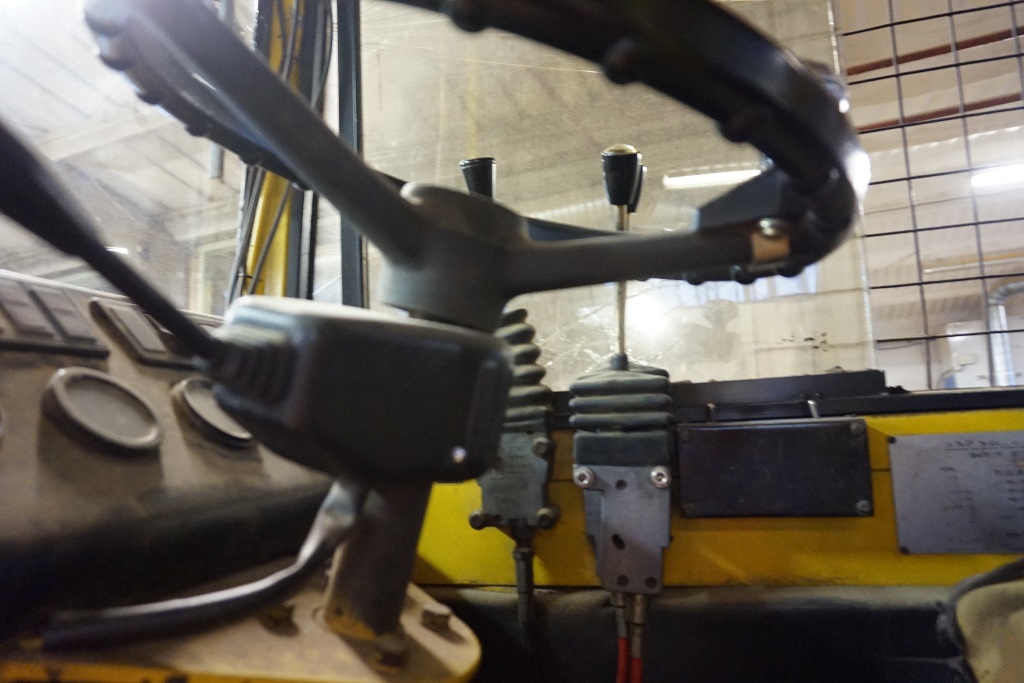 SSP Shuttle 5 Electric Side Loader